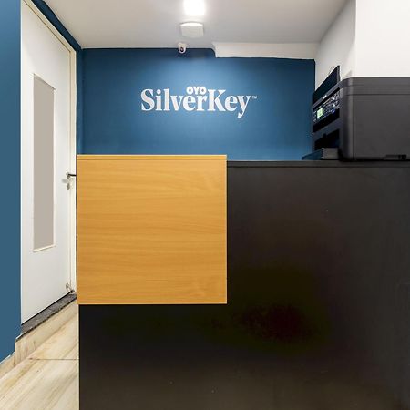 Silverkey Fusion Stays Indore Exterior photo