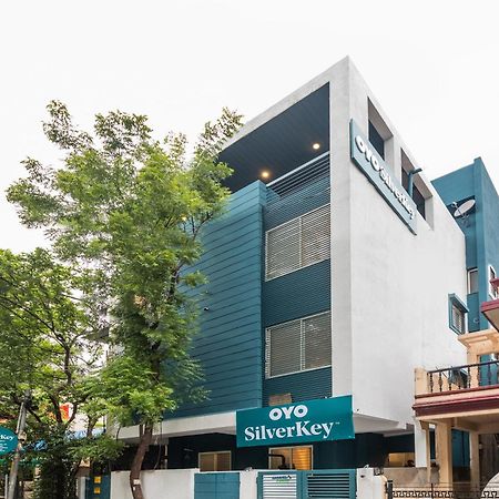 Silverkey Fusion Stays Indore Exterior photo