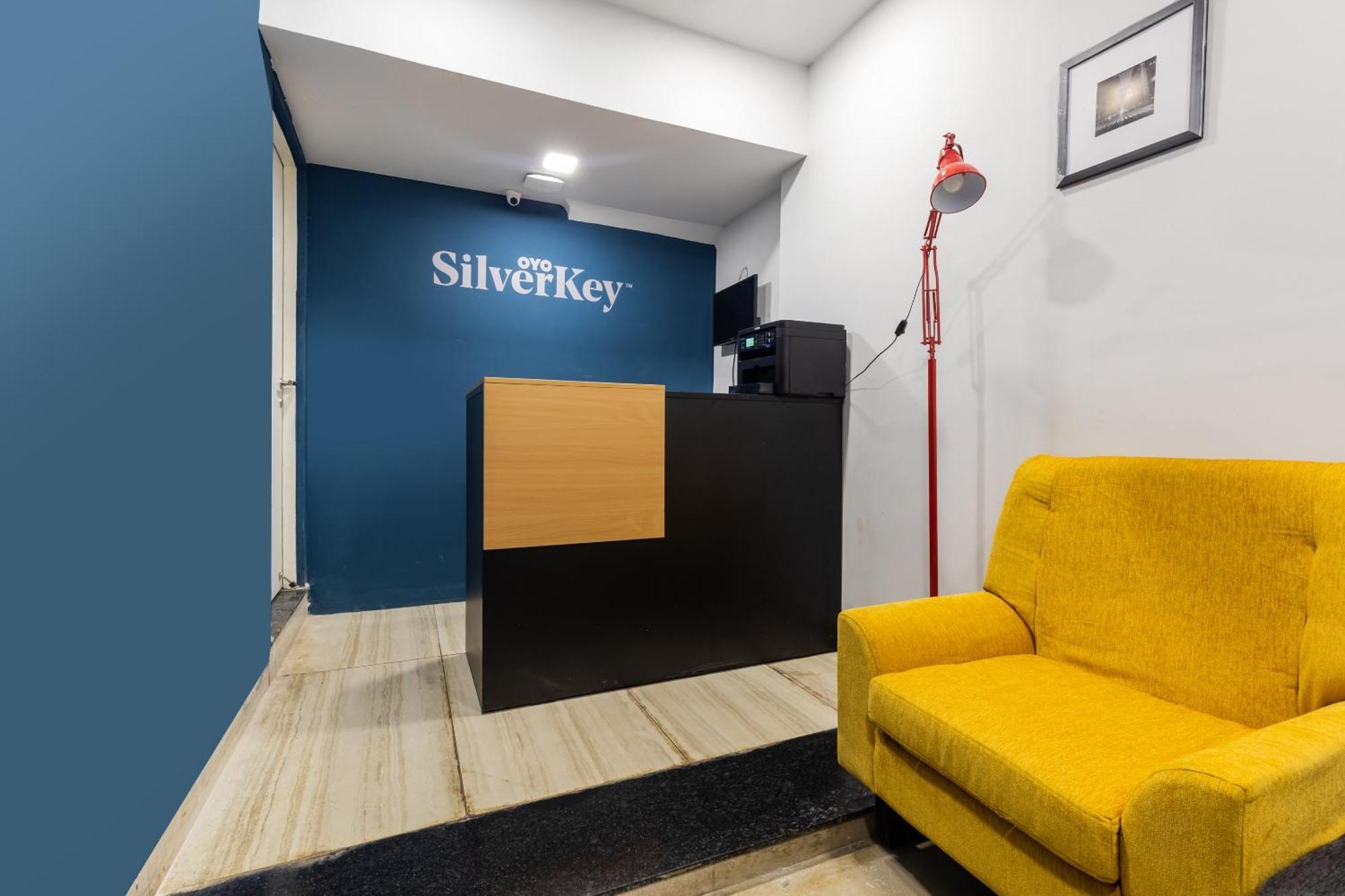 Silverkey Fusion Stays Indore Exterior photo