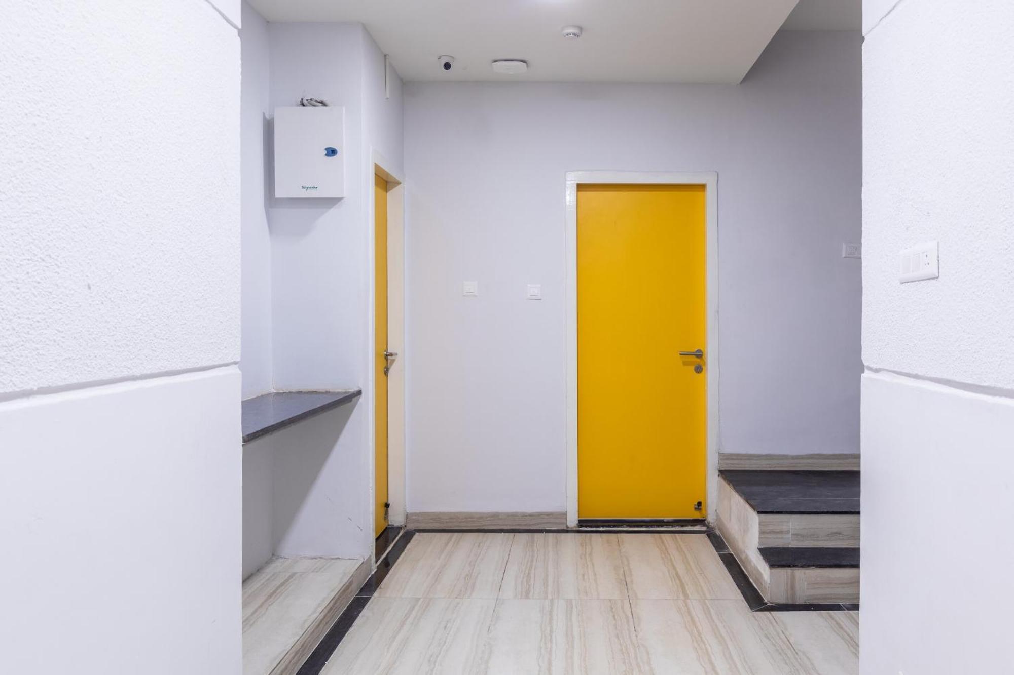 Silverkey Fusion Stays Indore Exterior photo