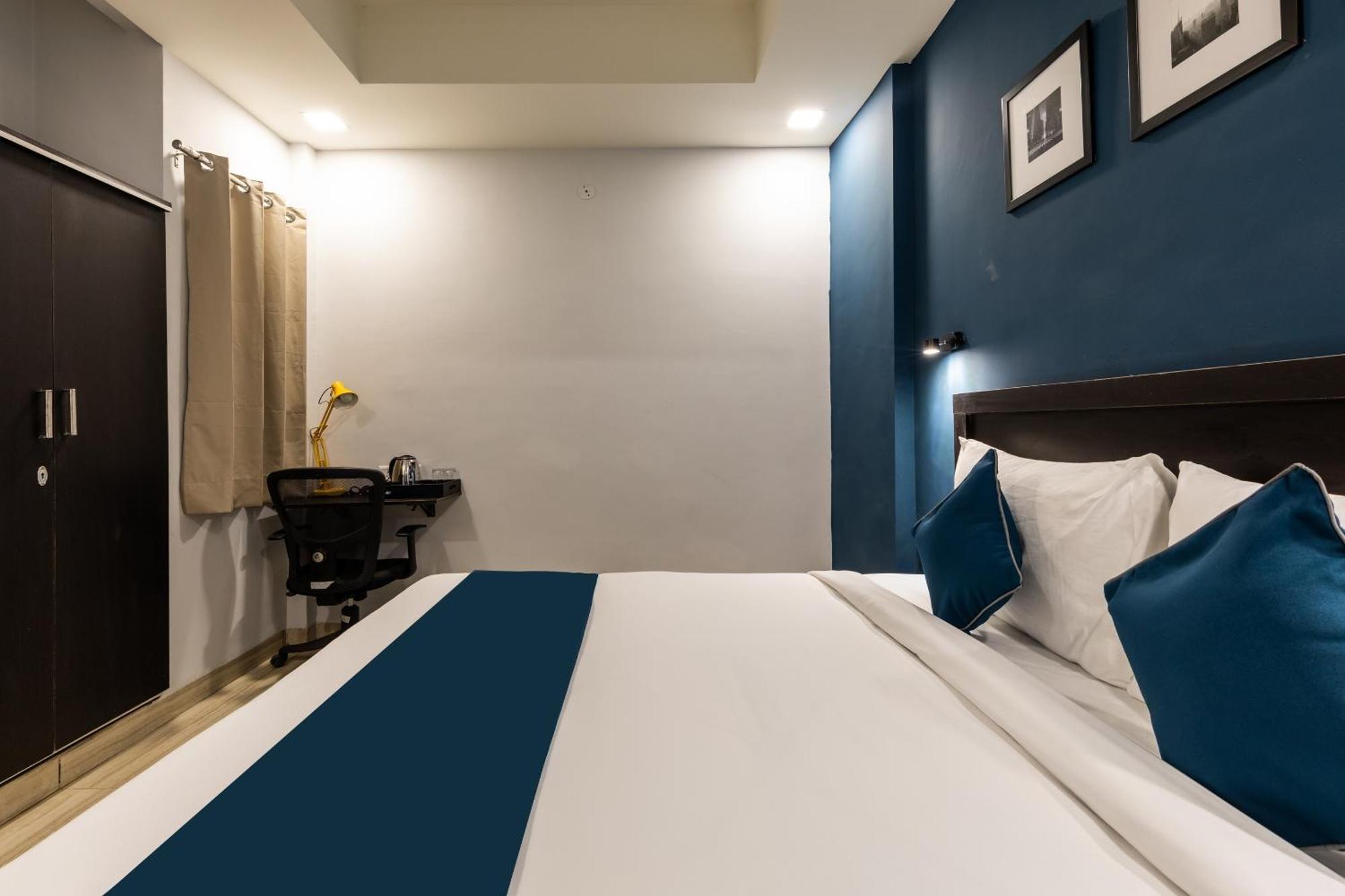 Silverkey Fusion Stays Indore Exterior photo